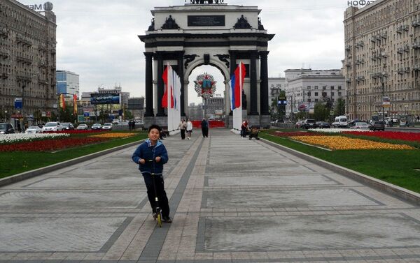 节日在莫斯科凯旋门广场玩耍 - 俄罗斯卫星通讯社