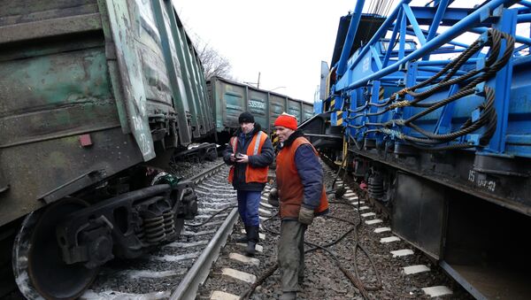 “顿涅茨克人民共和国”：未成年人破坏者参与了对火车的破坏 - 俄罗斯卫星通讯社