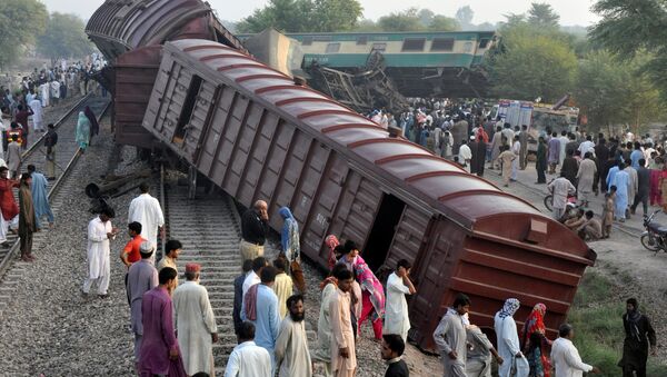 媒体：巴基斯坦铁路事故造成6人死亡150人受伤 - 俄罗斯卫星通讯社
