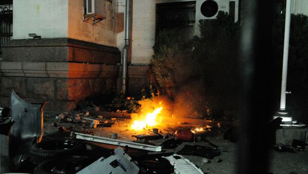 媒体：不明身份者向俄罗斯驻乌克兰大使馆投掷爆竹 - 俄罗斯卫星通讯社