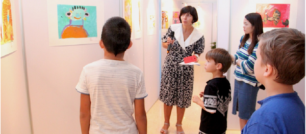 俄罗斯青少年美术作品在北京俄罗斯文化中心展出 - 俄罗斯卫星通讯社