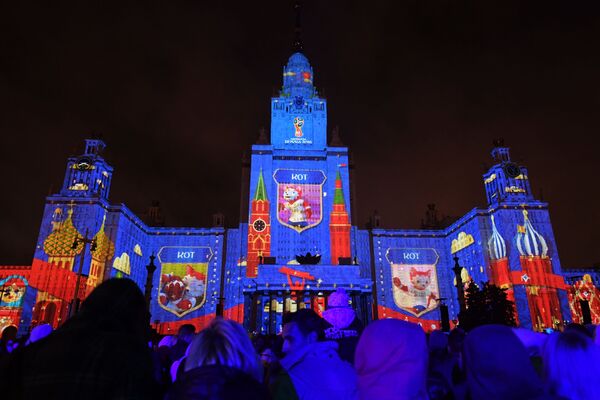 莫斯科國際“光圈”藝術節最酷炫投影造型 - 俄羅斯衛星通訊社