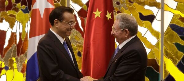 Li Keqiang and Raul Castro - 俄罗斯卫星通讯社