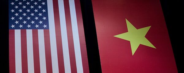Флаги США и Вьетнама - 俄罗斯卫星通讯社