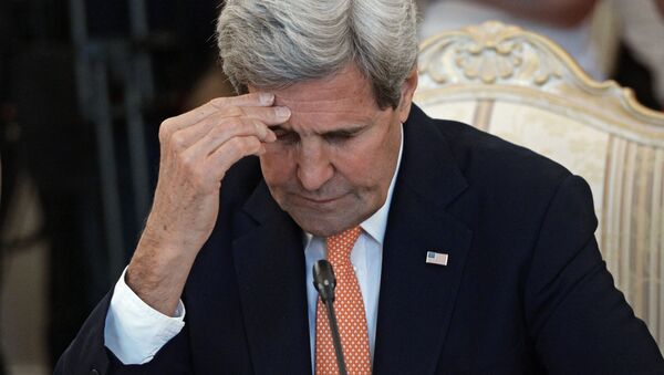 美国务卿：前国务卿克里破坏美国对伊朗的政策 - 俄罗斯卫星通讯社