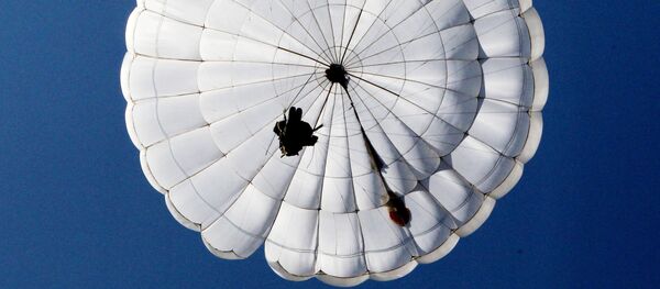 Выброска десанта отдельной бригады ВДВ - 俄罗斯卫星通讯社