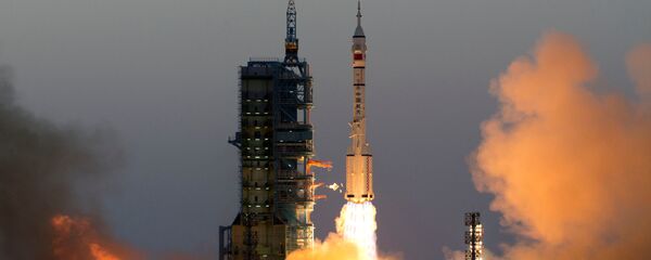 Запуск корабля Шэньчжоу-11 в космос в Китае - 俄罗斯卫星通讯社