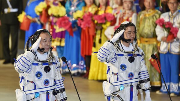 中国航天员首次实现在轨跑步锻炼 - 俄罗斯卫星通讯社