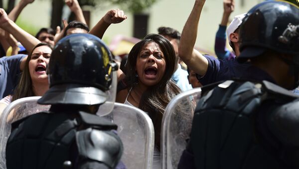委內瑞拉抗議活動中約30人因參與騷亂被捕 - 俄羅斯衛星通訊社
