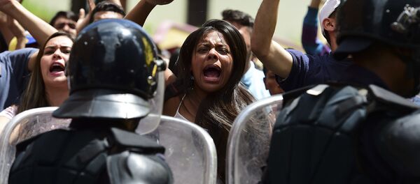 委内瑞拉抗议活动中约30人因参与骚乱被捕 - 俄罗斯卫星通讯社