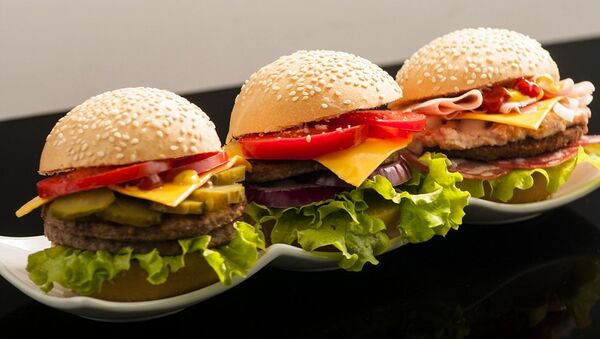 科学家发现吃快餐也不发胖的方法 - 俄罗斯卫星通讯社