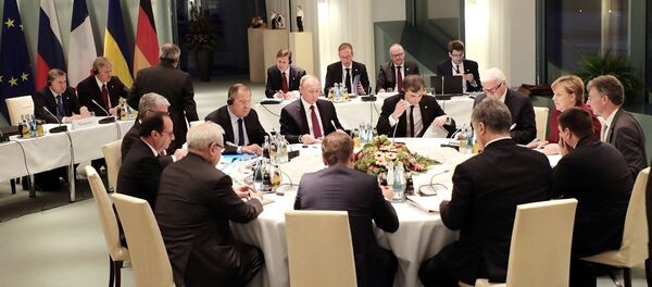 “诺曼底四方”会谈领导人举行闭门会议 “诺曼底四方”会谈领导人举行闭门会议 - 俄罗斯卫星通讯社