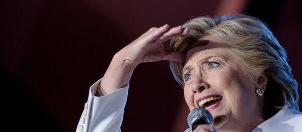 克林頓稱特朗普是普京在美大選中的“寵兒” 克林頓稱特朗普是普京在美大選中的“寵兒” - 俄羅斯衛星通訊社