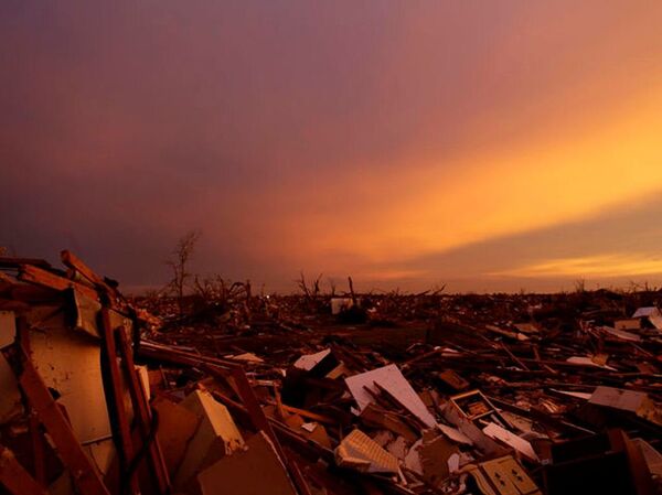 龙卷风公路，美国 - 俄罗斯卫星通讯社