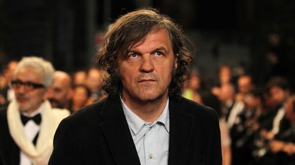 普京授予库斯图里察友谊勋章以表彰其在海外普及俄文化 普京授予库斯图里察友谊勋章以表彰其在海外普及俄文化 - 俄罗斯卫星通讯社