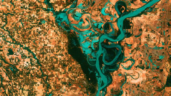 Вид на изгибы реки Миссисипи в Северной Америке из космоса - 俄罗斯卫星通讯社