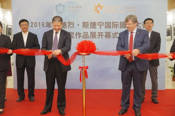 安德烈·斯捷宁国际新闻摄影大赛获胜作品将在上海展出 安德烈·斯捷宁国际新闻摄影大赛获胜作品将在上海展出 - 俄罗斯卫星通讯社