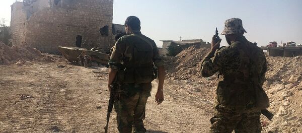 消息人士：叙利亚军队包围伊斯兰国在霍姆斯省的最大据点 - 俄罗斯卫星通讯社