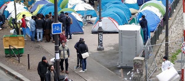 巴黎政府在斯大林格勒地鐵站疏散難民 - 俄羅斯衛星通訊社