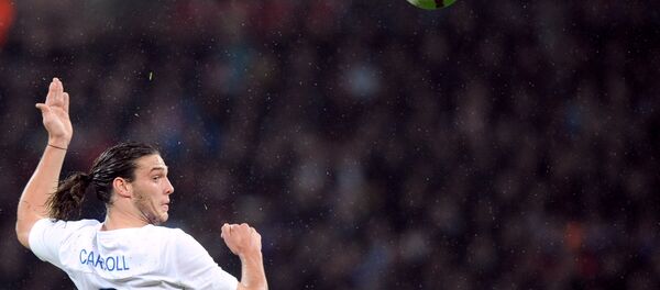 中国足球俱乐部愿向英格兰前锋卡罗尔支付30万镑周薪 - 俄罗斯卫星通讯社