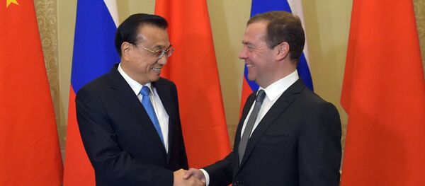 俄總理簽署俄中合作協議草案 - 俄羅斯衛星通訊社