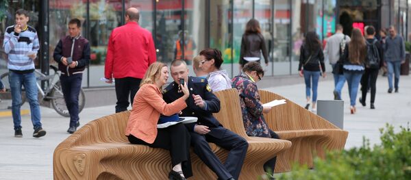 民调：约半数俄公民因旅费不足留家中度过夏天 - 俄罗斯卫星通讯社