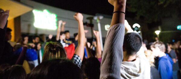 民调：近50%美国人认为特朗普开始解决国家主要问题的速度过快 - 俄罗斯卫星通讯社