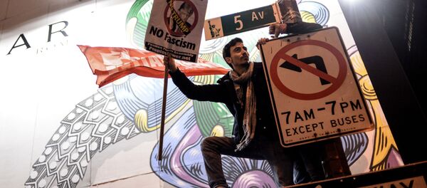 媒体：美国抗议特朗普当选游行活动得到慈善资金的资助 - 俄罗斯卫星通讯社