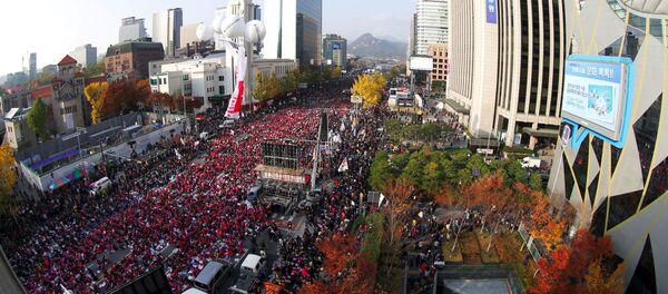 數萬人走上街頭抗議韓國總統 - 俄羅斯衛星通訊社