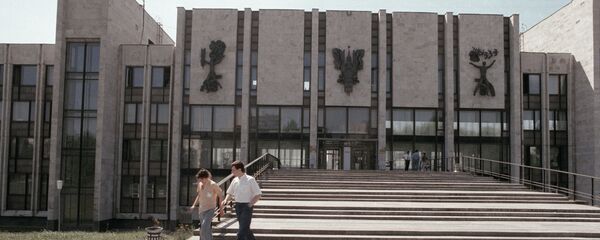 俄烏元首對莫斯科國際關係學院校友論壇在發展世界合作方面的貢獻表示贊揚 - 俄羅斯衛星通訊社