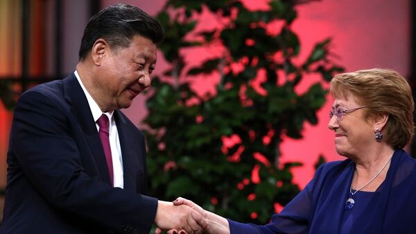 中国国家主席习近平和智利总统巴切莱特 - 俄罗斯卫星通讯社