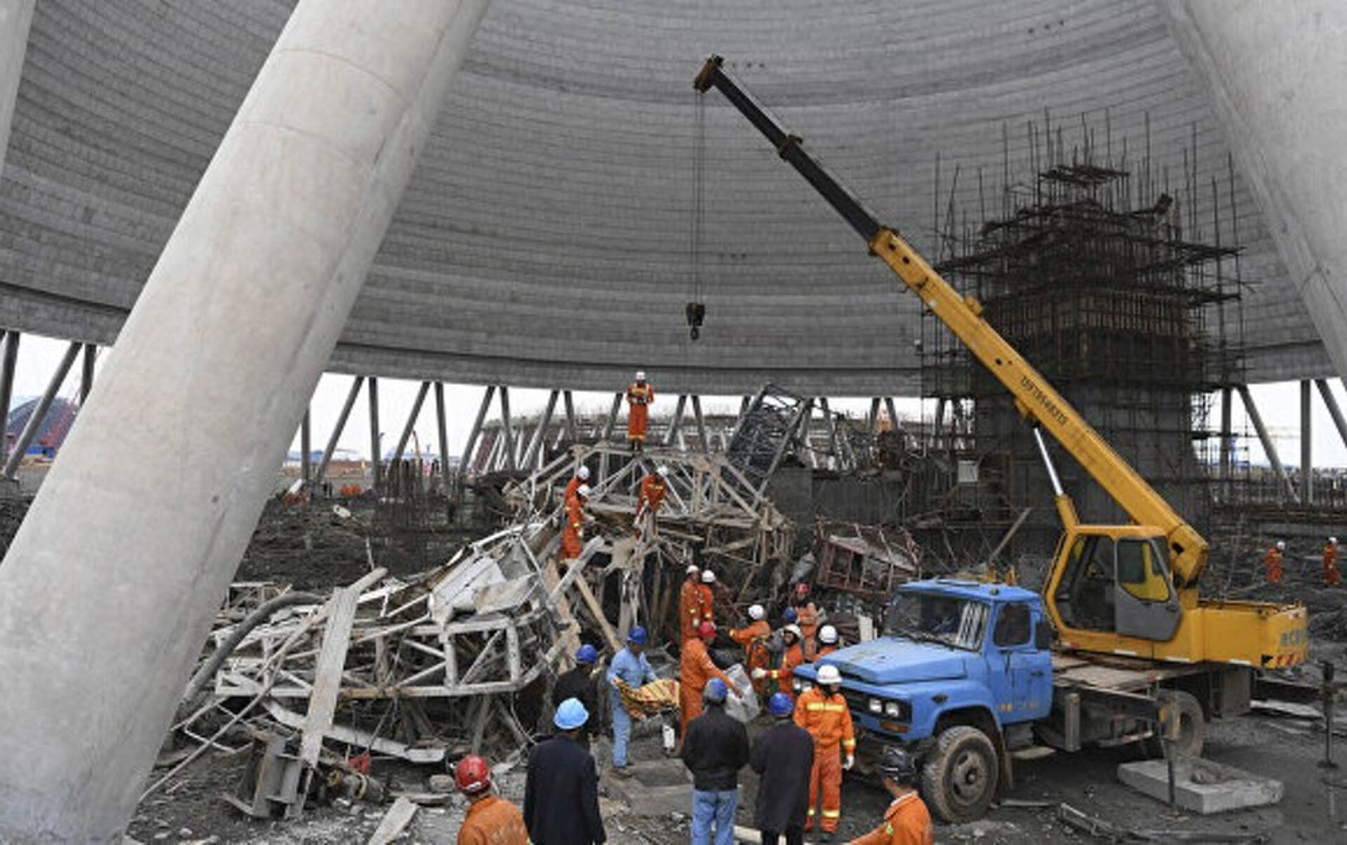 江西丰城一施工现场发生电塔倒塌事故 已致4人死亡