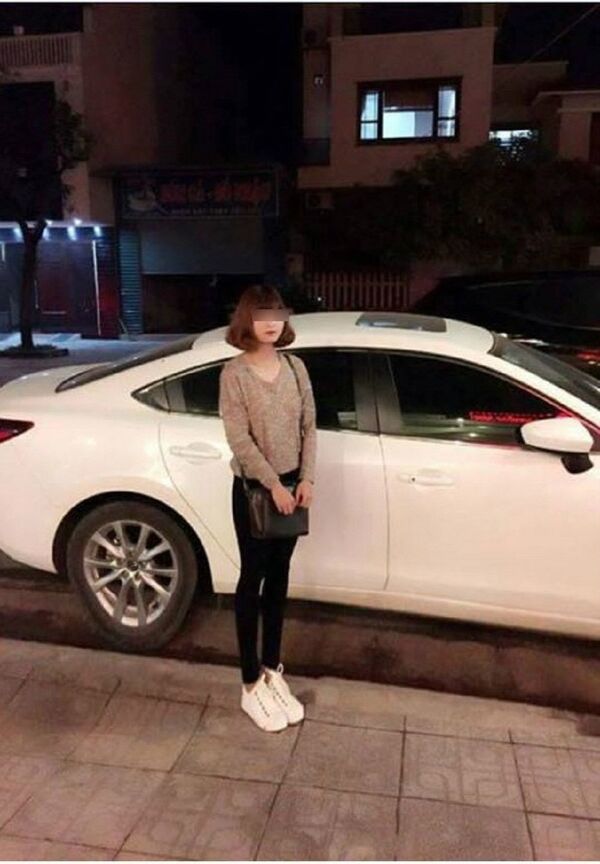 女子過度修圖 車輪和腿一起被拉長 - 俄羅斯衛星通訊社