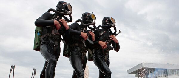 Морская пехота Черноморского флота России на праздновании Дня Военно-морского флота России - 俄罗斯卫星通讯社