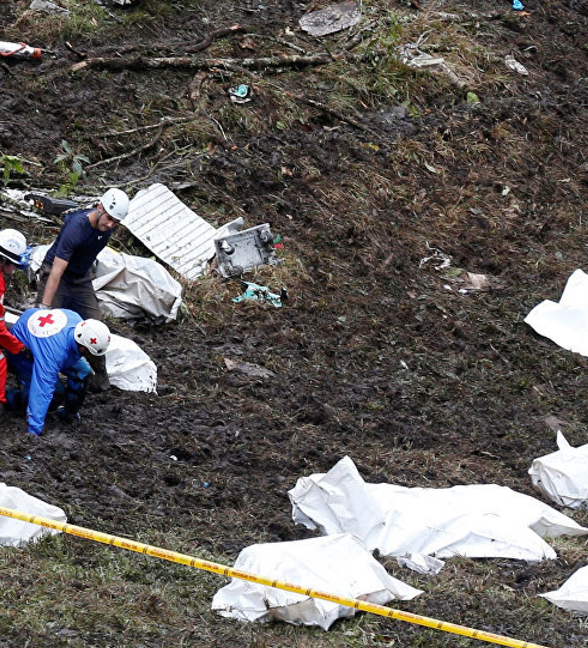 东航波音737客机坠机超过24小时 人员幸存机会渺茫 – 博讯新闻网