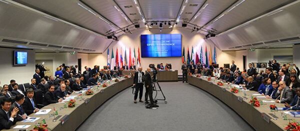 伊拉克石油部长:非欧佩克国家将每天减产558万桶原油 伊拉克石油部长:非欧佩克国家将每天减产558万桶原油 - 俄罗斯卫星通讯社