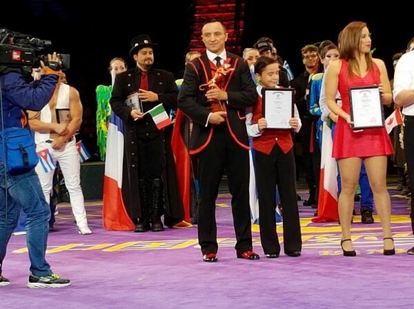 俄羅斯演員在珠海第三屆國際馬戲藝術節  - 俄羅斯衛星通訊社