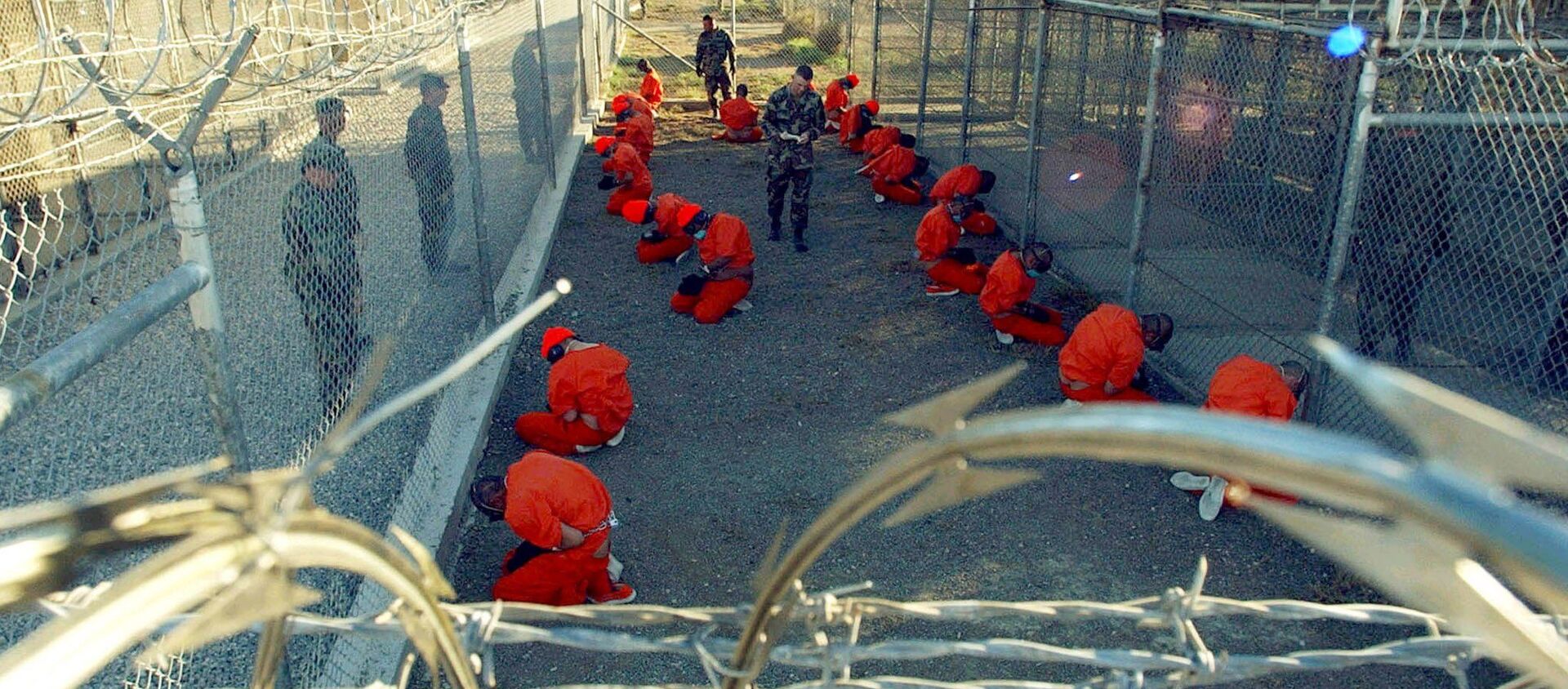 Заключенные в лагере X-Ray, находящемся внутри тюрьмы Гуантанамо на Кубе - 俄罗斯卫星通讯社, 1920, 05.04.2021