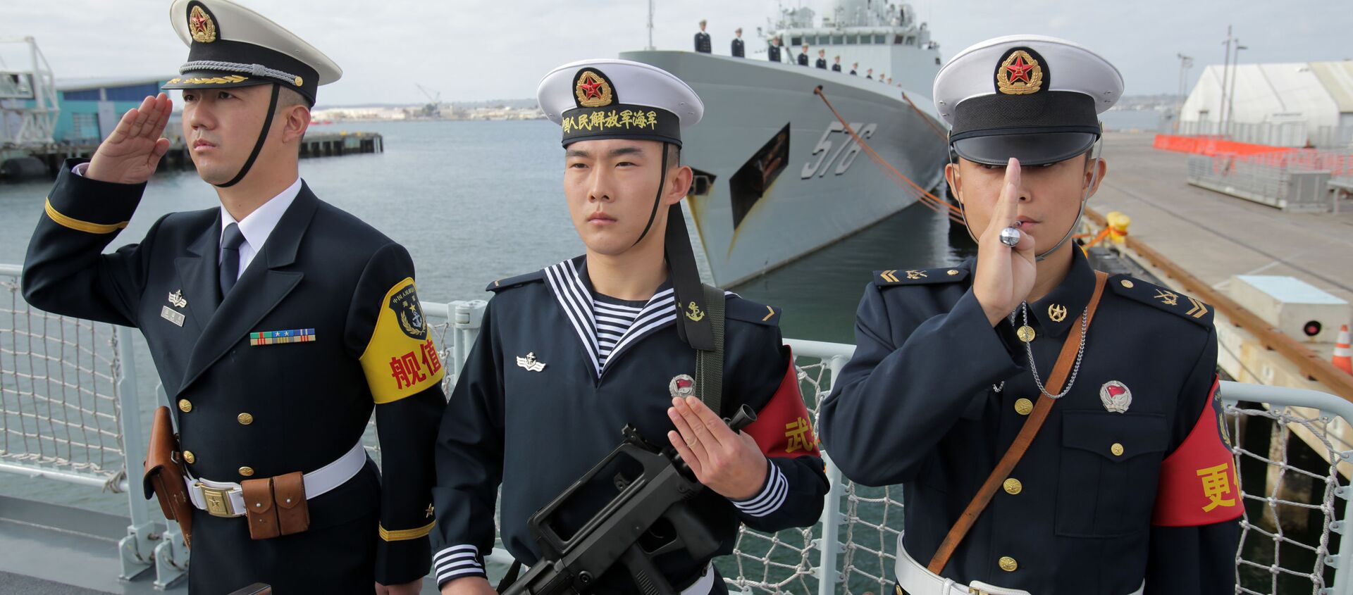 Китайские моряки на фрегате ВМС Китая в порту Сан-Диего в Калифорнии - 俄羅斯衛星通訊社, 1920, 01.03.2021