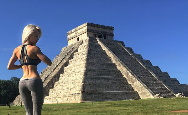 俄罗斯芭比娃娃 俄罗斯芭比娃娃 - 俄罗斯卫星通讯社