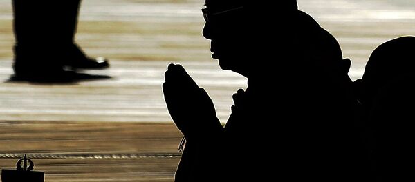 外媒：西藏部分干部为达赖喇嘛集团捐款 - 俄罗斯卫星通讯社