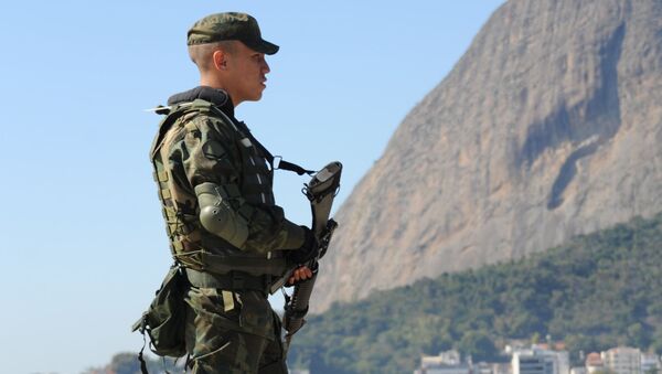 Сотрудники бразильских правоохранительных органов в Рио-де-Жанейро - 俄羅斯衛星通訊社