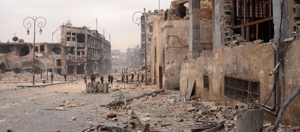 俄驻叙停火协调中心：过去24小时从阿勒颇东部疏散近8千平民 - 俄罗斯卫星通讯社