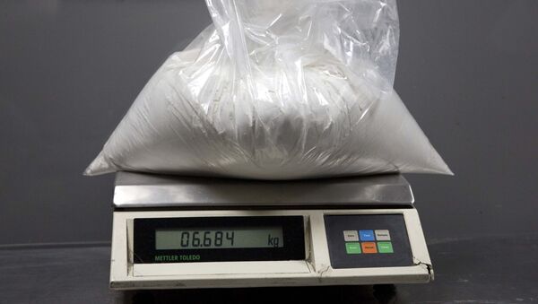 Изъятый наркополицей пакет с кокаином - 俄罗斯卫星通讯社
