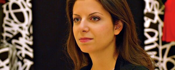 玛格丽特·西蒙尼扬评论了前美国驻俄大使将卫星通讯社和RT电视台注册为外国通讯社的相关提议 - 俄罗斯卫星通讯社