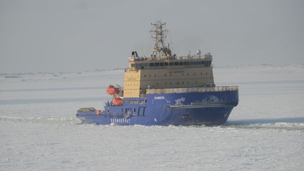 俄符拉迪沃斯托克」號破冰船 - 俄羅斯衛星通訊社