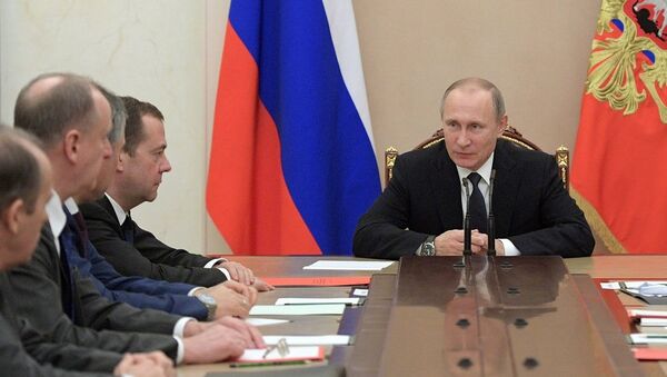 普京與俄安全委員會常任委員就其訪日行程以及敘利亞局勢進行討論 - 俄羅斯衛星通訊社