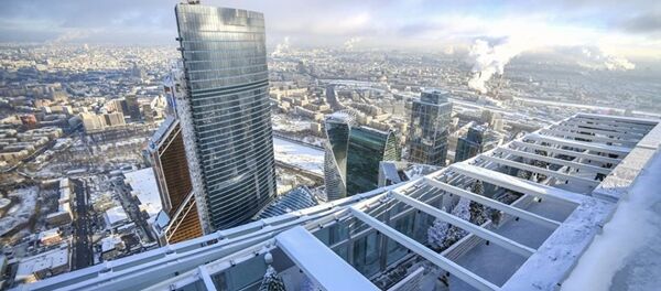 欧洲最高的溜冰场在“莫斯科城”国际商务中心的“OKO”塔上开放 - 俄罗斯卫星通讯社