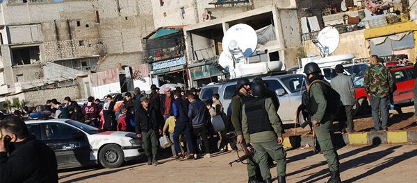 消息人士稱武裝分子向用於從阿勒頗疏散的客車車隊開火 - 俄羅斯衛星通訊社