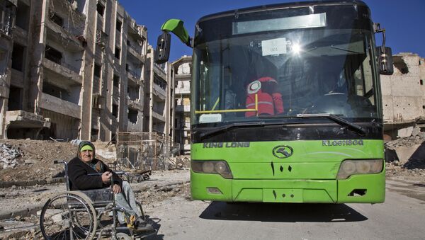 媒体：疏散剩余武装分子的客车已经抵达阿勒颇东部街区 - 俄罗斯卫星通讯社